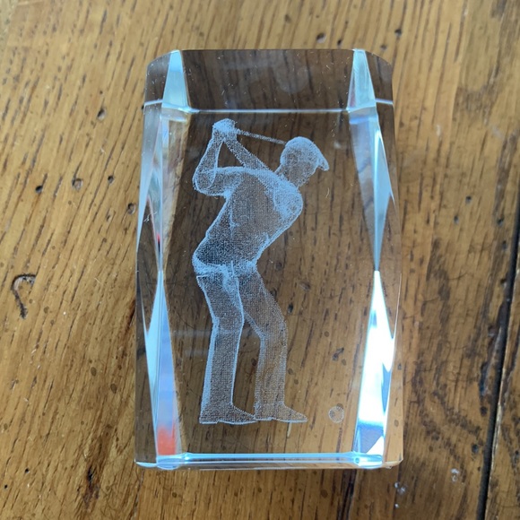 Crystal Glass Cube Paperweight 3-D Laser Etched Male Golfer with Case 3” by 2” - Picture 4 of 10